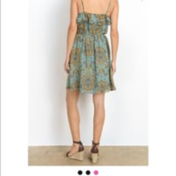 Woman’s Double Ruffle Paisley Print - Picture 3 of 4